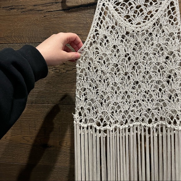 BNWOT Boho crocheted fringe top - Picture 3 of 7